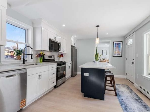 17 Lummus Ct, Lynn MA 01904