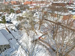 17 Lummus Ct, Lynn MA 01904