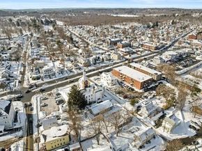 17 Lummus Ct, Lynn MA 01904