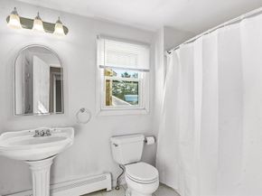 7 Valleyview Court, Fitchburg MA 01420