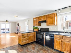 7 Valleyview Court, Fitchburg MA 01420