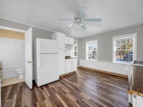 147 High St, Danvers MA 01923