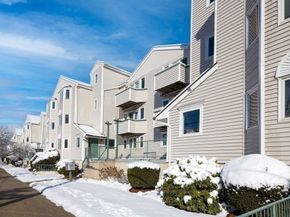 622 Boston Ave 7A, Medford MA 02155