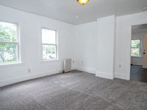 22 Prescott St, Leominster MA 01453