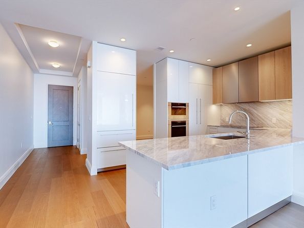 240 Devonshire Street 5909, Boston MA 02110