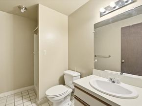 87 Victoria Heights Rd 87, Boston MA 02136