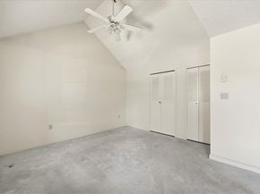 87 Victoria Heights Rd 87, Boston MA 02136