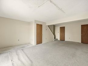 87 Victoria Heights Rd 87, Boston MA 02136