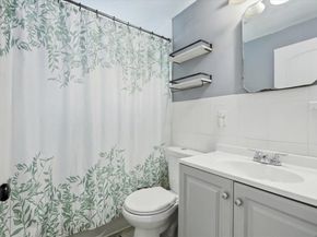 68 Beech St, Bridgewater MA 02324