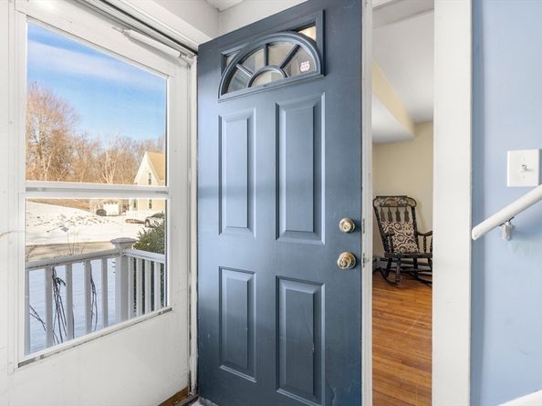 17 Lincoln Ave, Millbury MA 01527