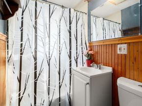 17 Lincoln Ave, Millbury MA 01527