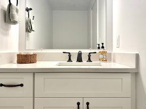 165 Everett St 7, Boston MA 02128