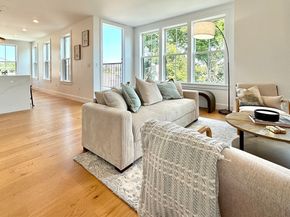 165 Everett St 7, Boston MA 02128