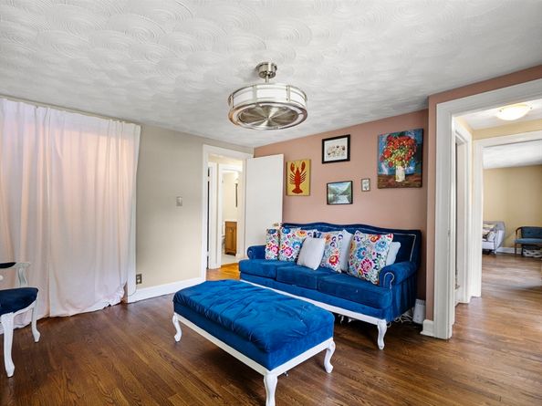 51 Dufton Rd, Andover MA 01810