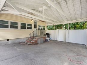 51 Dufton Rd, Andover MA 01810