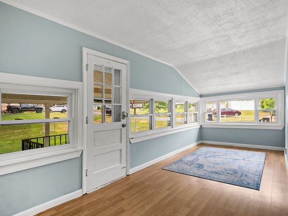 51 Dufton Rd, Andover MA 01810