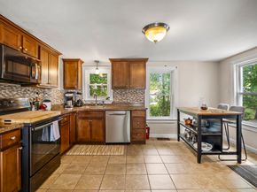 51 Dufton Rd, Andover MA 01810