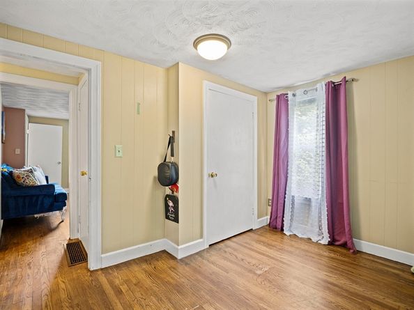 51 Dufton Rd, Andover MA 01810