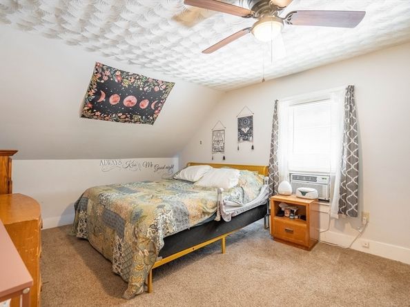 4 Walnut St, Brookfield MA 01506