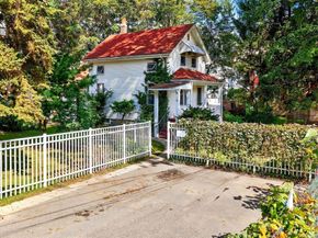 16 Hilburn Pl, Boston MA 02131