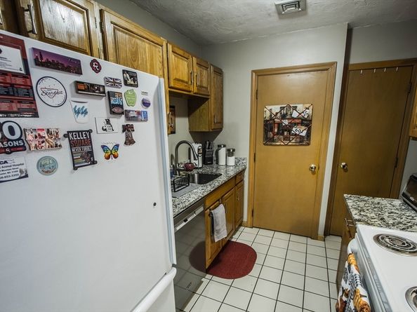 21 Middlesex Ave 102, Worcester MA 01604