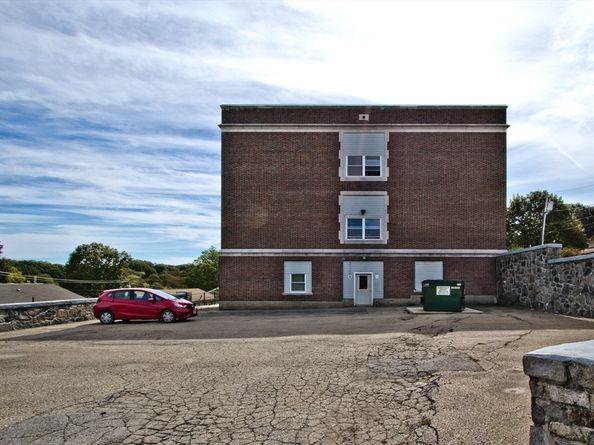 21 Middlesex Ave 102, Worcester MA 01604