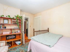 5 Academy Rd, Leominster MA 01453