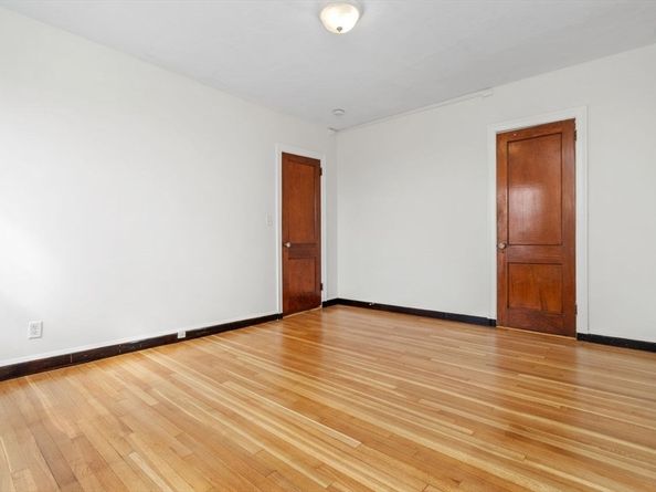 3 Arlington St 52, Cambridge MA 02140