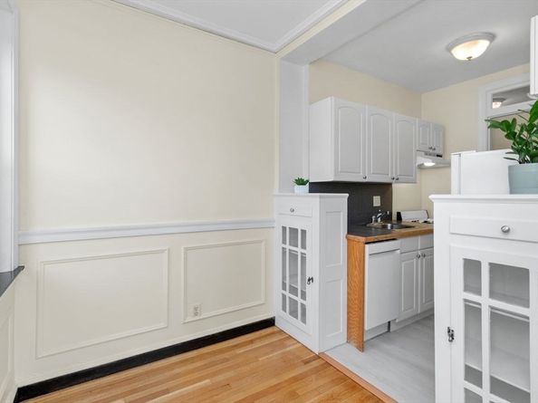 3 Arlington St 52, Cambridge MA 02140
