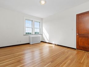 3 Arlington St 52, Cambridge MA 02140