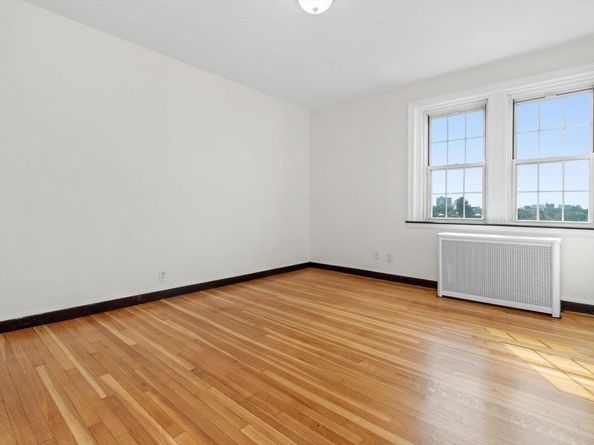 3 Arlington St 52, Cambridge MA 02140