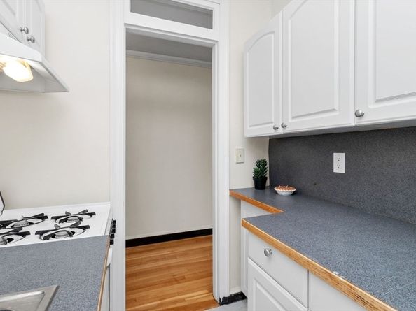 3 Arlington St 52, Cambridge MA 02140