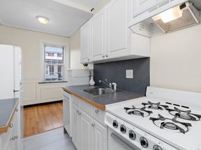 3 Arlington St 52, Cambridge MA 02140