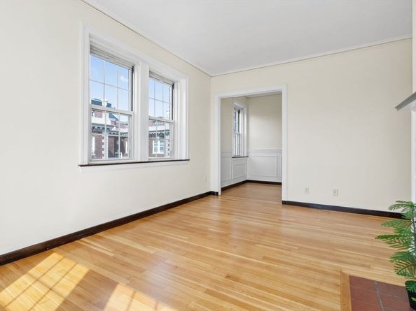 3 Arlington St 52, Cambridge MA 02140