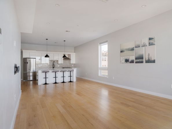 243 Condor Street 4, Boston MA 02128