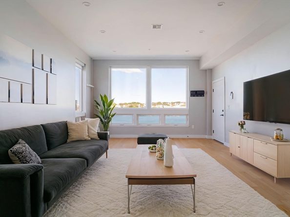 243 Condor Street 4, Boston MA 02128