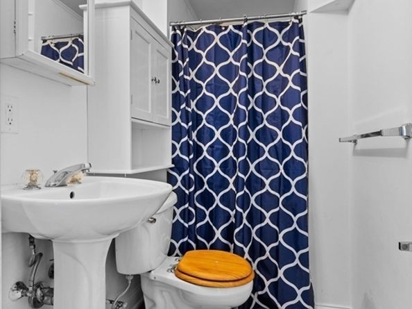 129 Main 129, Acton MA 01720