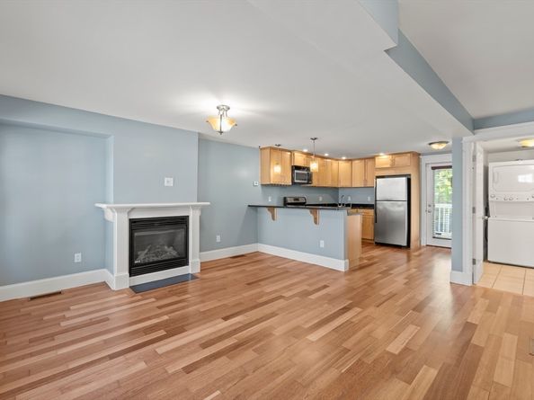 45 Ward St 45, Boston MA 02127