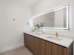 16 Stearns 108, Wellesley MA 02482