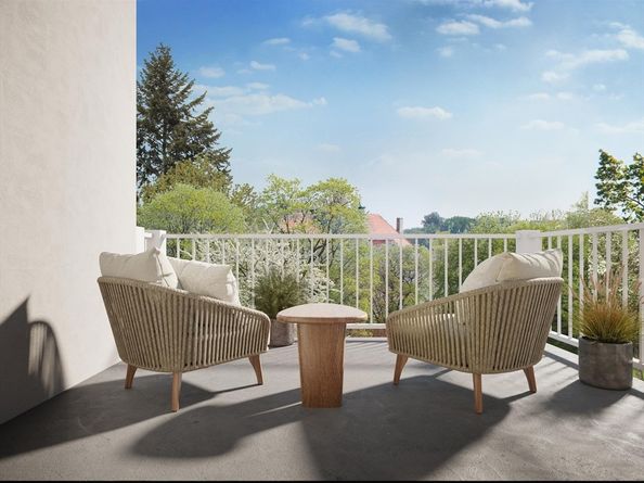 16 Stearns 108, Wellesley MA 02482