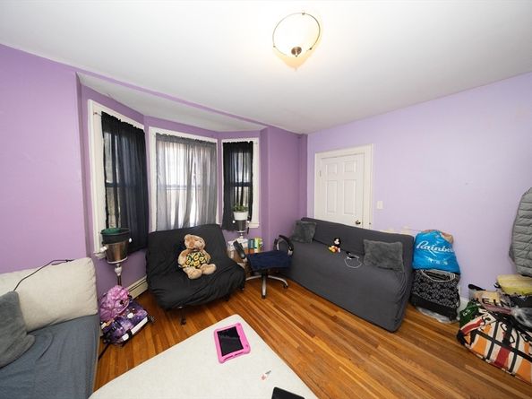 108 High St, Dedham MA 02026