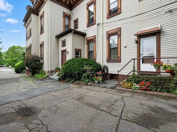 14 Everett St 6, Boston MA 02122