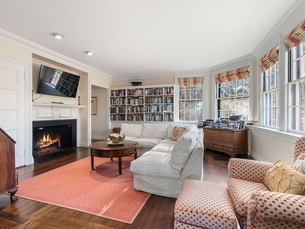 469 Walnut St, Brookline MA 02445