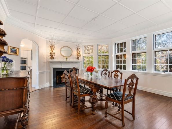 469 Walnut St, Brookline MA 02445