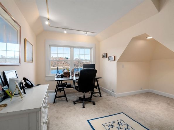 469 Walnut St, Brookline MA 02445