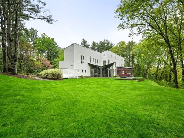 75 Buttricks Hill Drive, Concord MA 01742