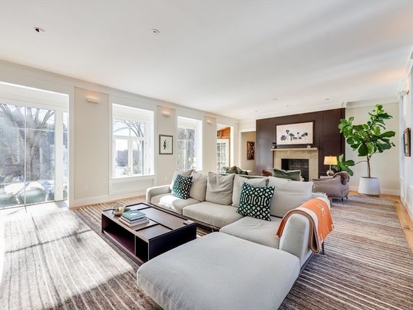 75 Buttricks Hill Drive, Concord MA 01742