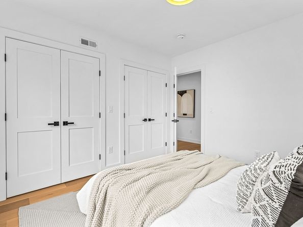 11 Bonner Ave 1, Medford MA 02155