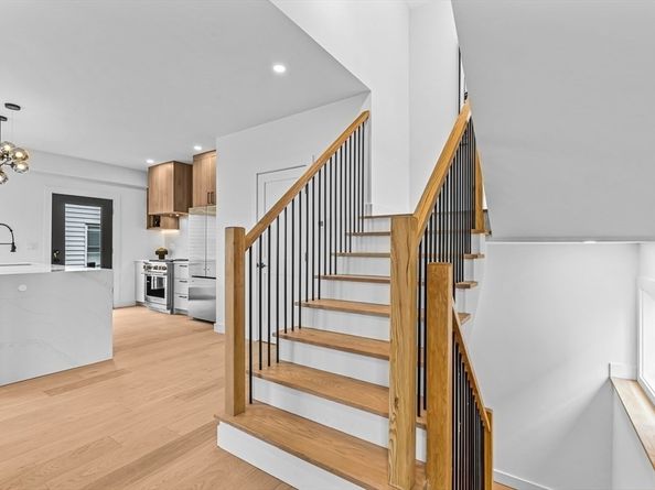 11 Bonner Ave 1, Medford MA 02155
