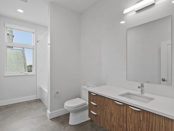 124 Highland Ave 404, Somerville MA 02143